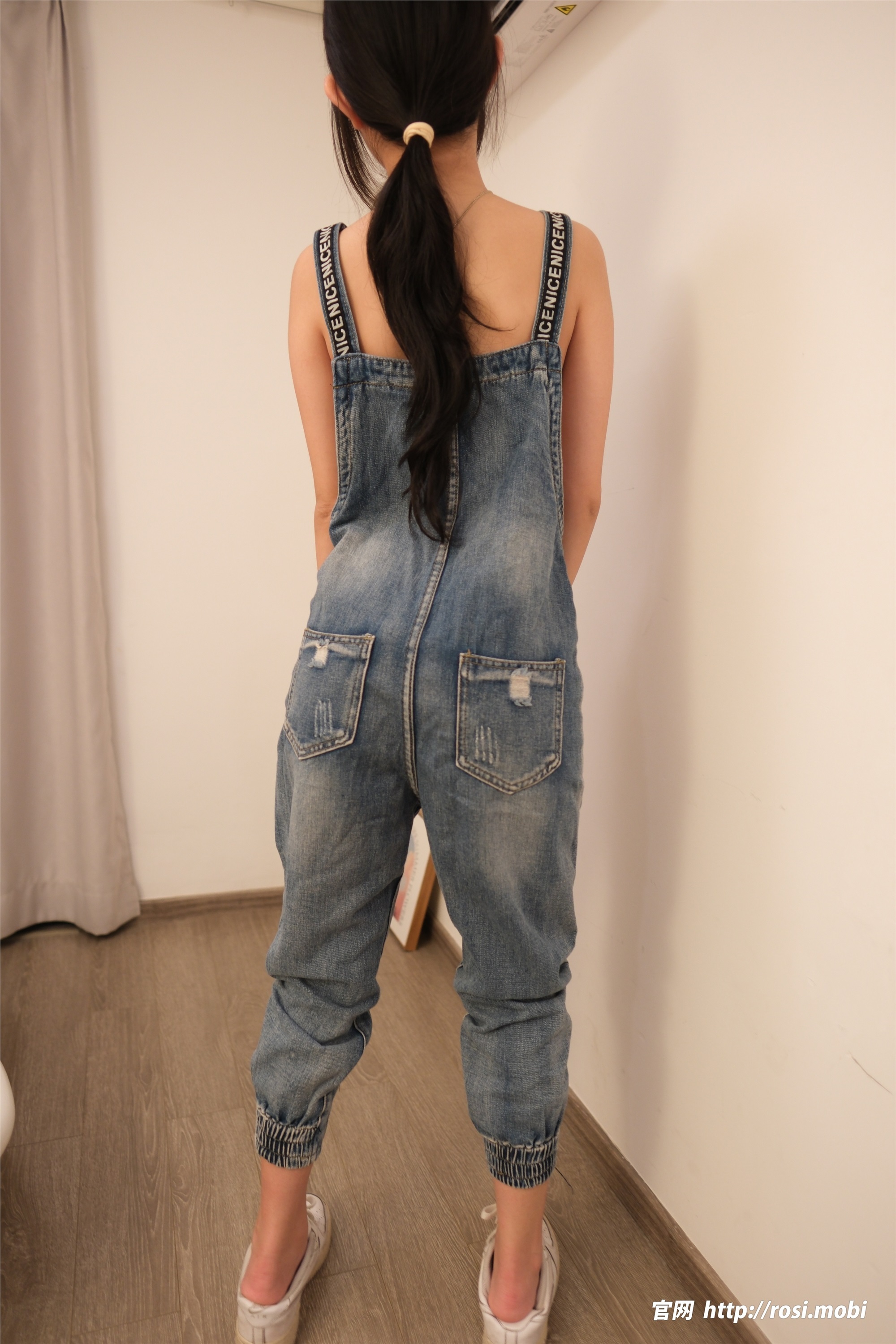 ROSI写真 2025.05.30 NO.4925